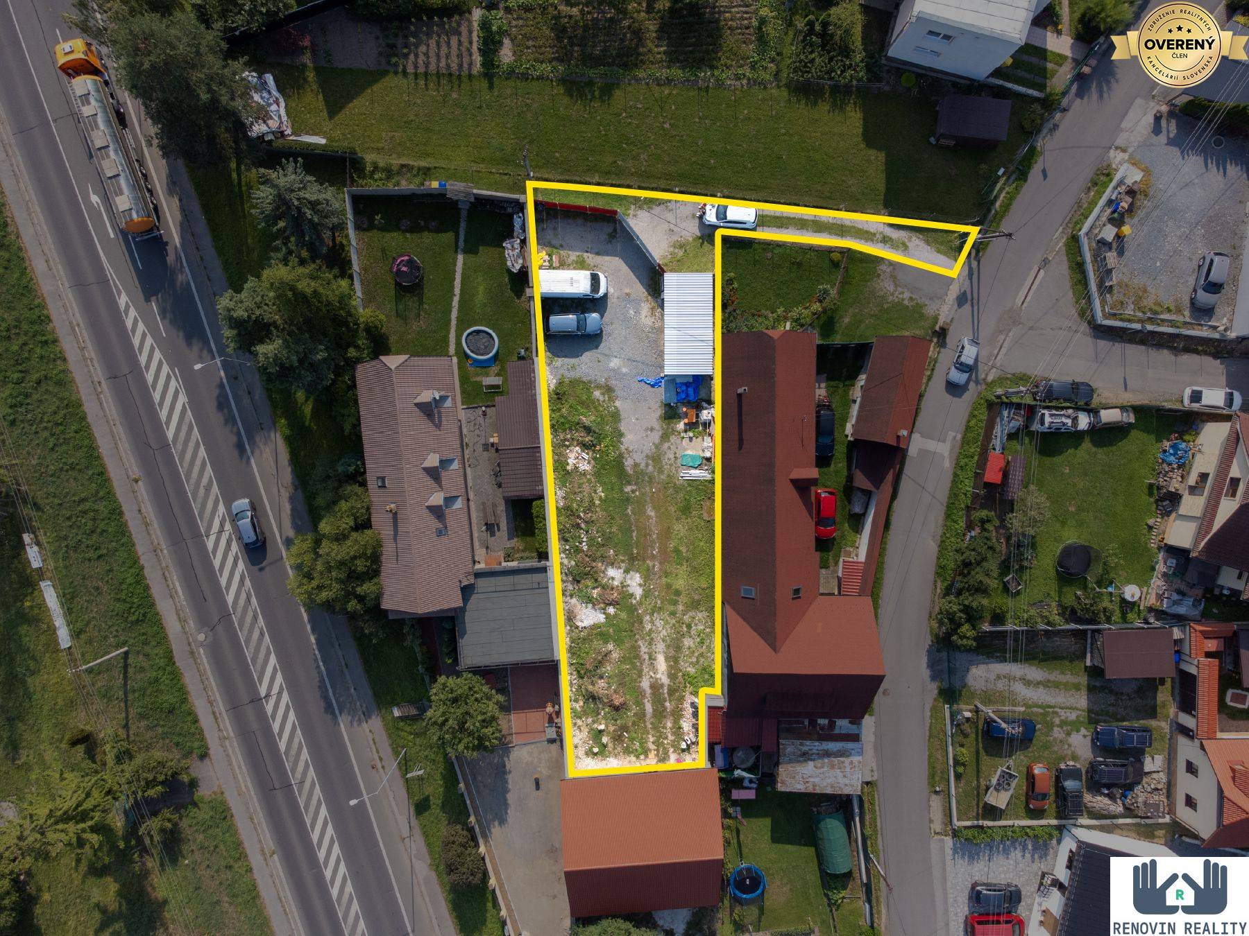 Slnečný pozemok v Môťovej - pripravený pre Váš nový domov