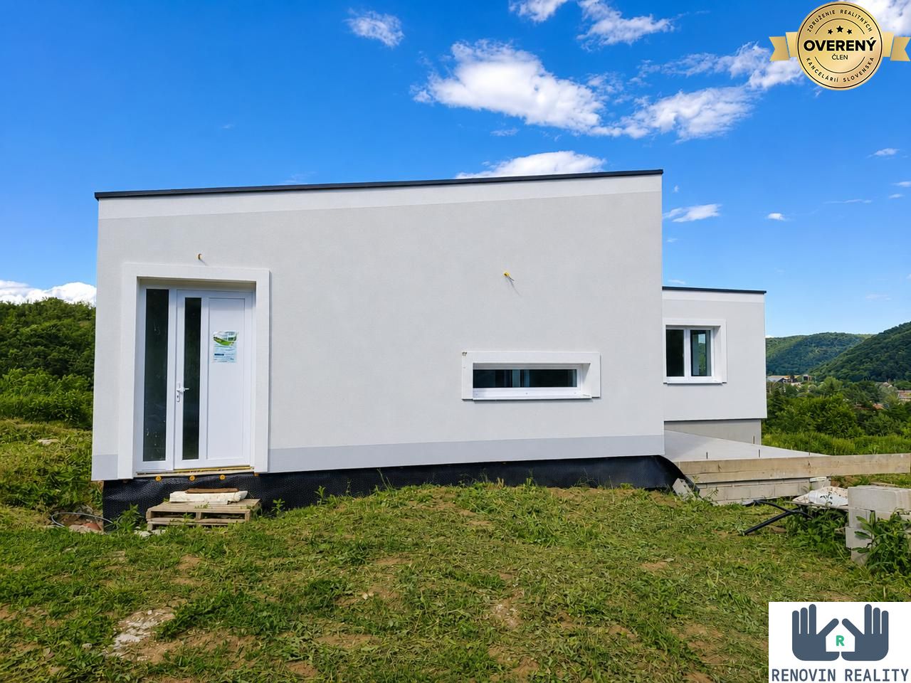 PREDAJ PRIESTRANNÝ RODINNÝ DOM – HONTIANSKE TESÁRE