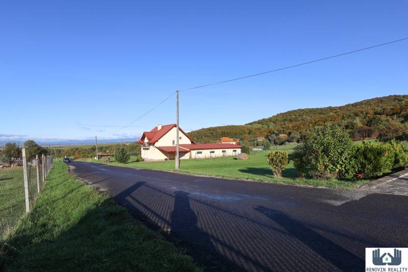 5 IZBOVÝ RODINNÝ DOM S  NA PRENÁJOM DETVA KOSTOLNÁ