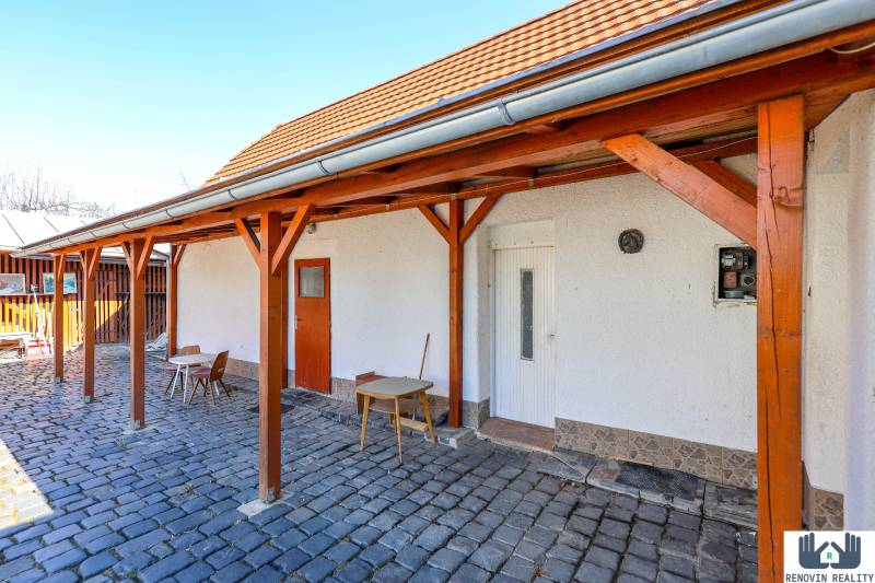 5 izbový rodinný dom s  prístavbou Krupina 