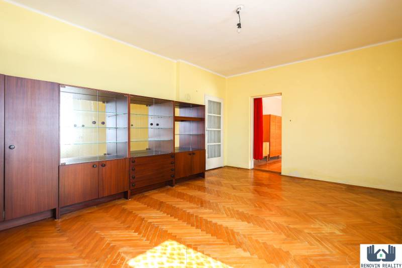 5 izbový rodinný dom s  prístavbou Krupina 