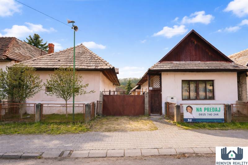 Rodinný dom s veľkým pozemkom vo vinárskom regióne – Hontianske Nemce