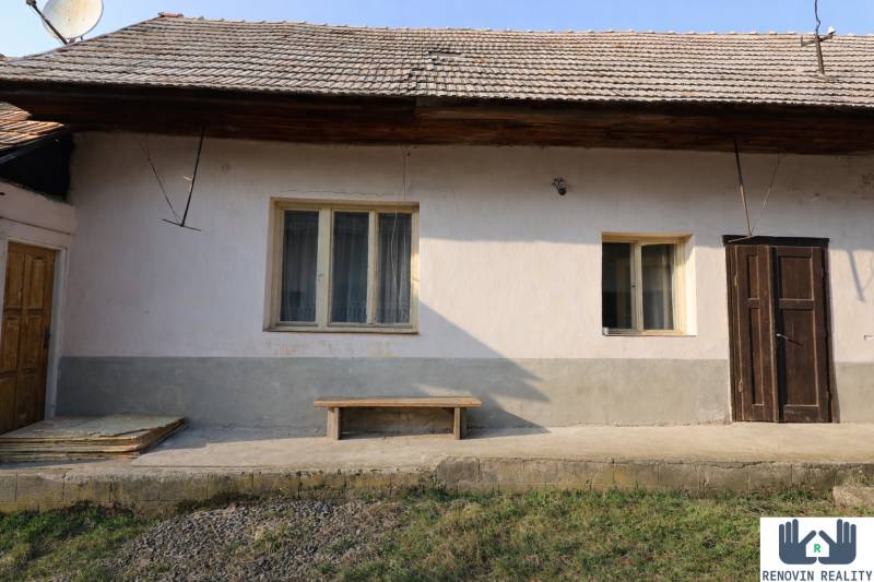 Rodinný dom s veľkým pozemkom vo vinárskom regióne – Hontianske Nemce