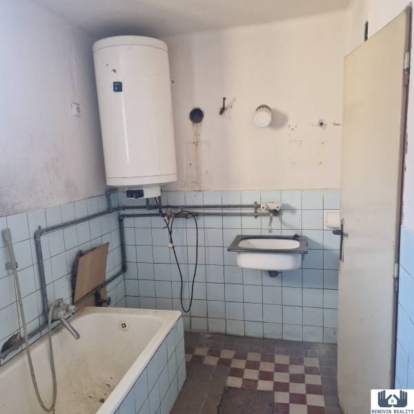 Rodinný dom  Kozí Vrbovokkúpelňa.jpg