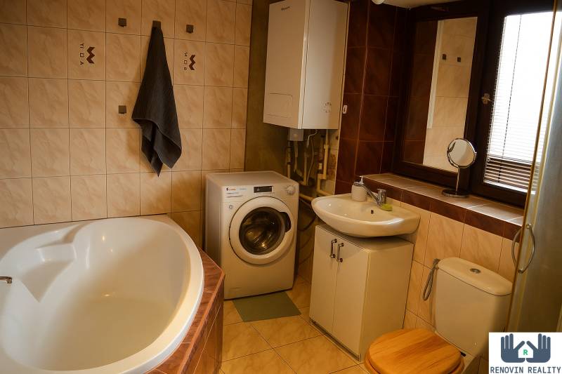 Výnimočný 3 izbový byt v obci Predajná