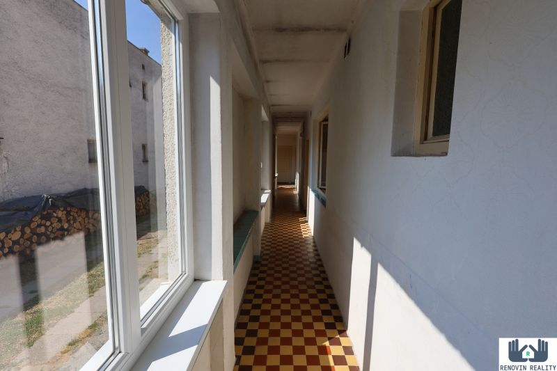 Rodinný dom s veľkým pozemkom len 8 minút od Dudiniec – obec Ladzany